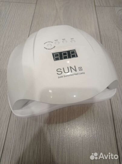Лампа для сушки ногтей