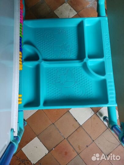 Мольберт растущий