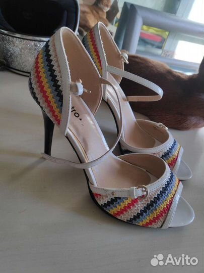 Босоножки centro