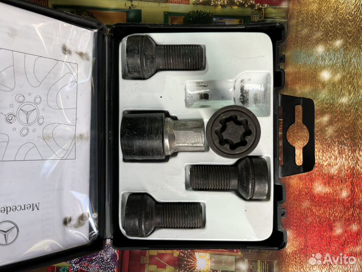 Секретки на колеса Mercedes