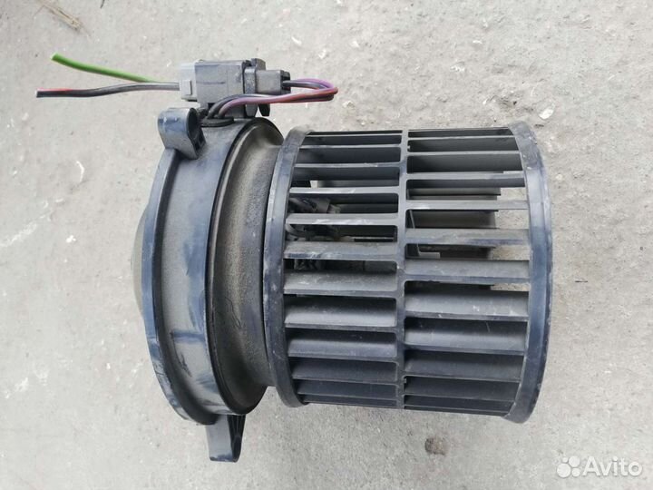 Мотор отопителя Форд Фьюжен