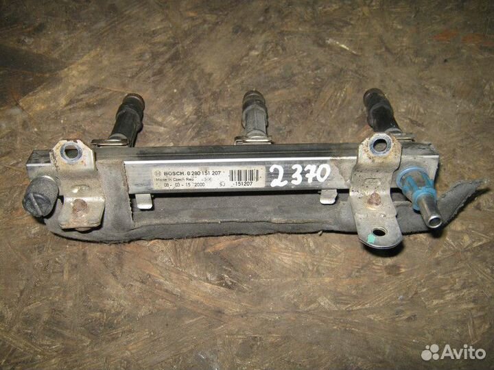 Рейка топливная (рампа) Opel Corsa D