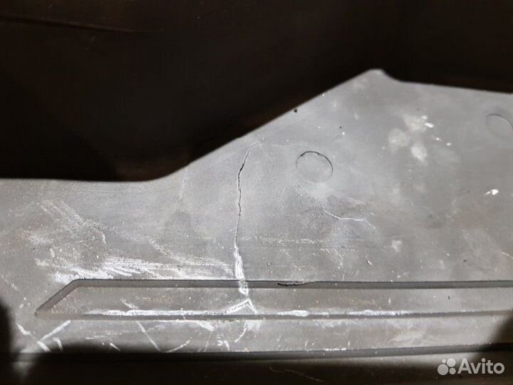 Кожух грм Subaru Forester SG5 EJ201 2005