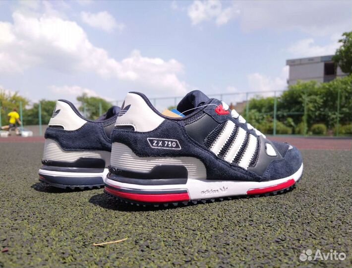 Кроссовки Adidas zx 750