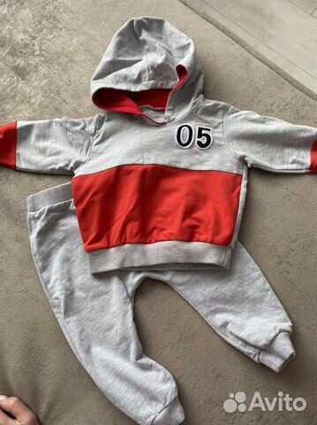 Спортивный костюм