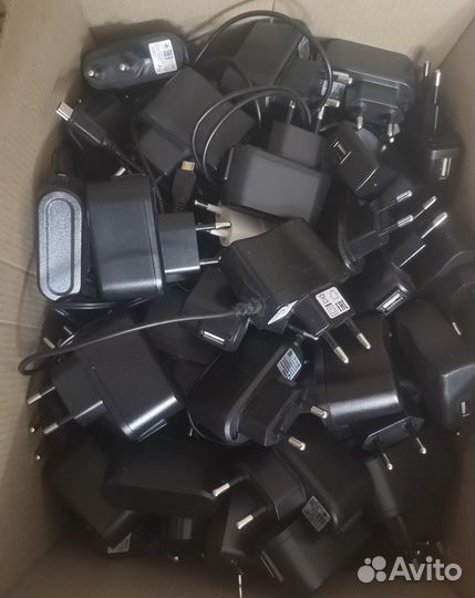 Зарядки для телефонов