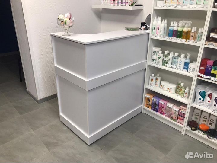 Стойка ресепшн в наличии