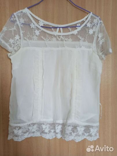 Блузки белые