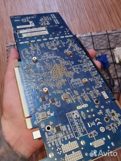 Radeon HD7950 3GB DDR5