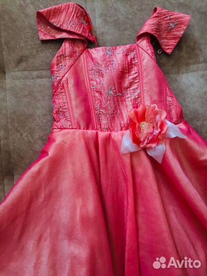 Детское нарядное платье