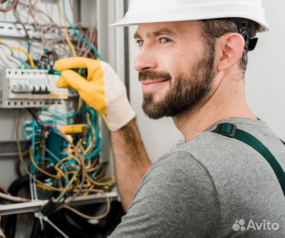 Электромонтажник (г. Москва )