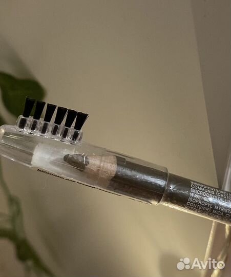 Карандаш для бровей Vivienne Sabo