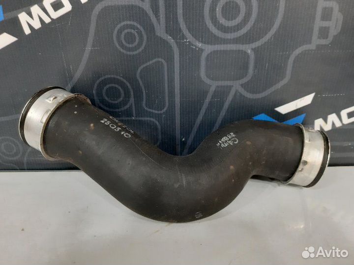 Патрубок интеркулера Volkswagen Passat Variant B6
