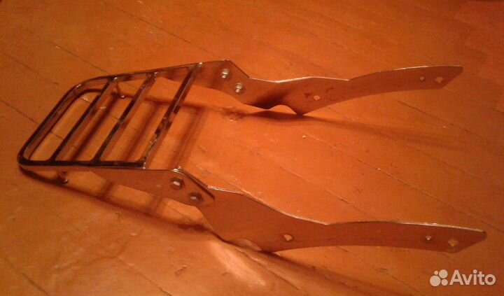 Багажник с «серпами» на мотоцикл