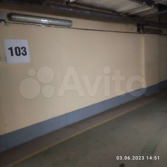 Машиноместо, 30 м²