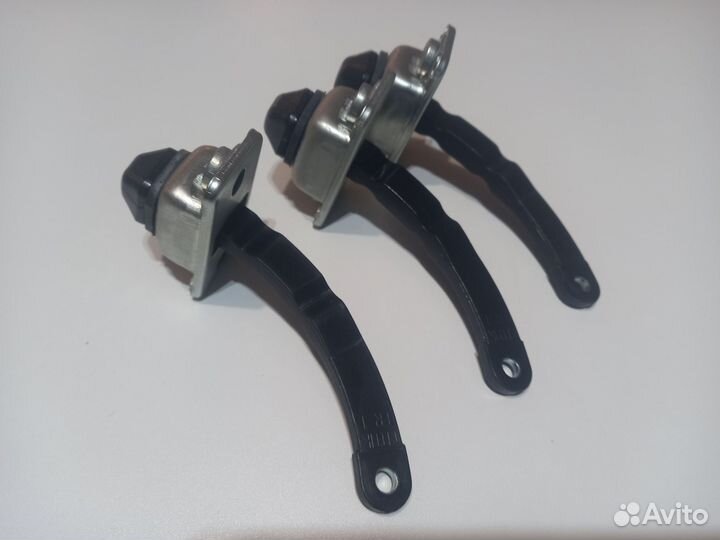 Ограничитель открывания двери УАЗ Патриот(3 полож)