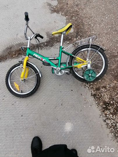 Детский велосипед 16