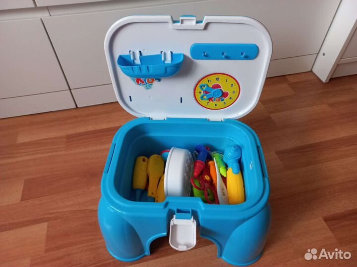 Набор доктора в чемодане