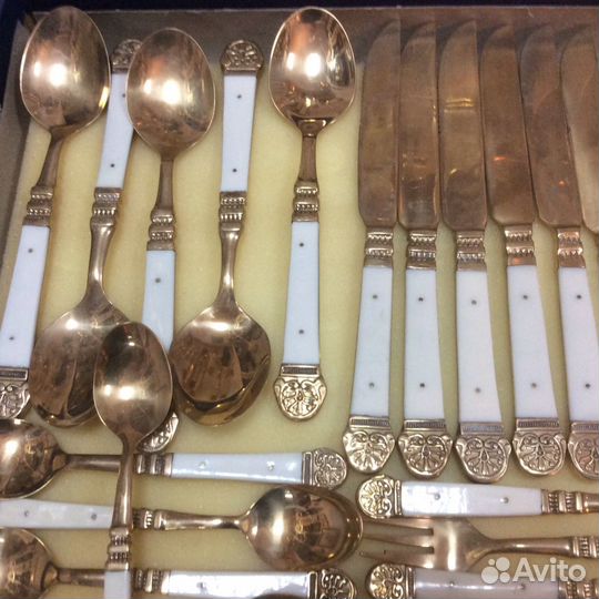 Столовые наборы (цена за то что на фото)