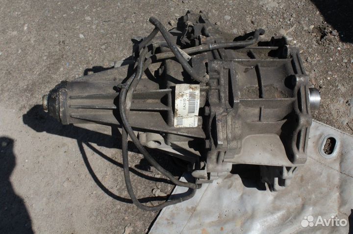 Раздатка ниссан 33100EA310