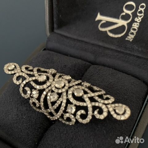 Золотое кольцо с бриллиантами Jacob & Co