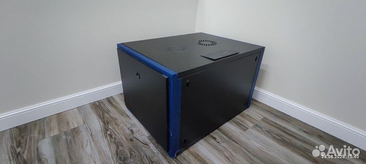 Шкаф телекоммуникационный настенный