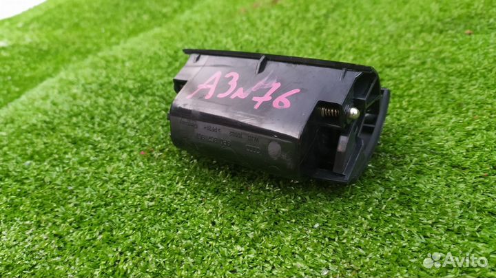 Пепельница Audi A3 sportback CDA 1 2008