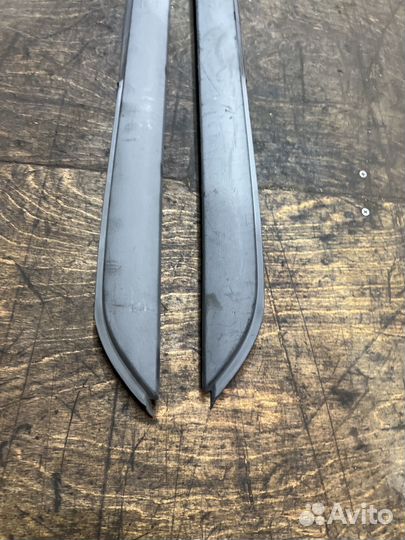 Молдинг лобового стекла на Mersedes w638