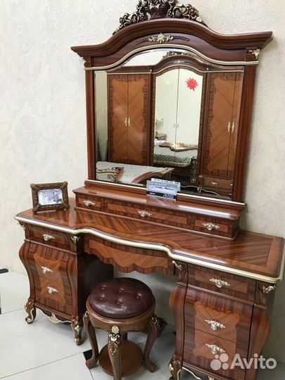 Спальный гарнитур бу