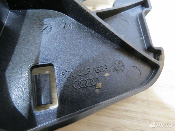 Кронштейн опорный Audi A7