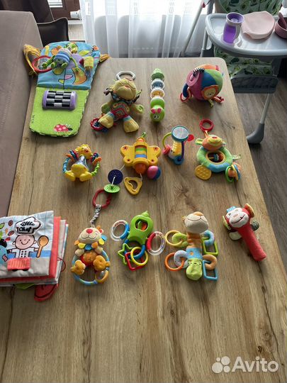 Развивающие игрушки для малышей