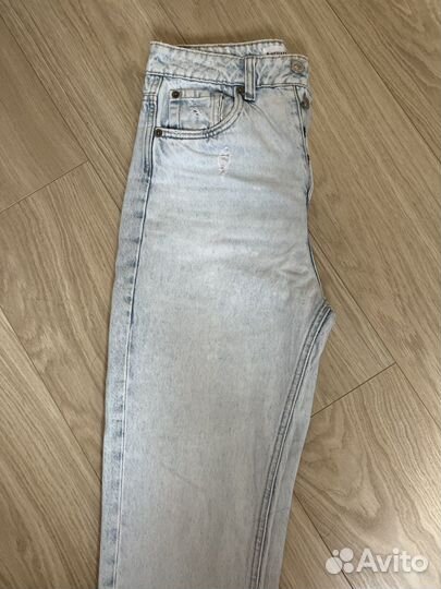 Джинсы stradivarius mom