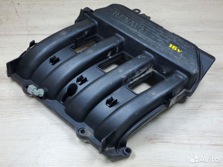 Впускной коллектор Рено Меган 2 1,6