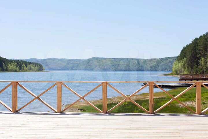 Дом 200 м² на участке 12 га