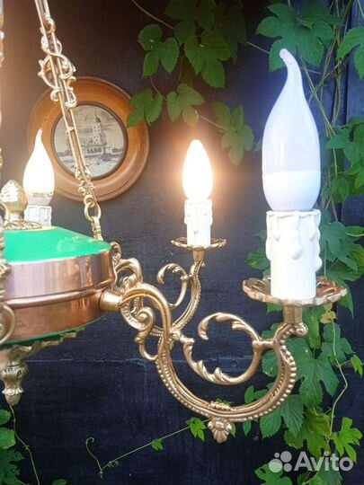 Старинная люстра