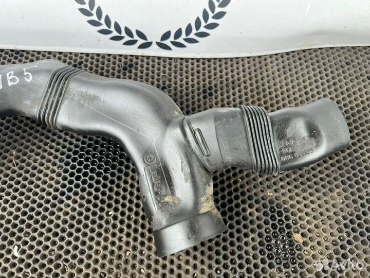 Патрубок воздушного фильтра Opel Vectra B X16XEL