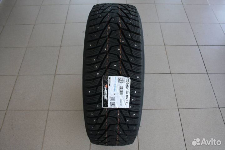 Hankook Winter I'Pike RS2 W429 235/60 R18 107T