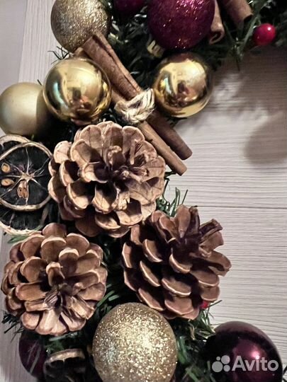 Венок новогодний на дверь