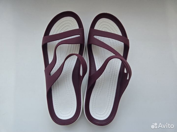 Сланцы женские 37 р новые белые красные