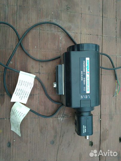 Камера с объективом