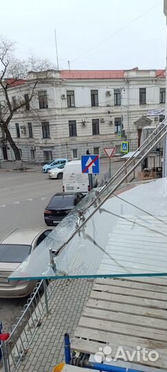 Стеклянные козырьки