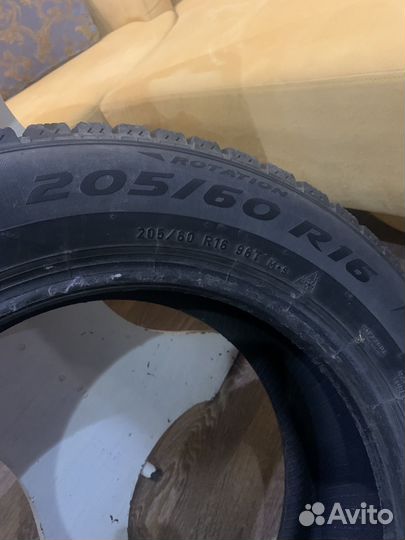 Pirelli Ice Zero 205/60 R16