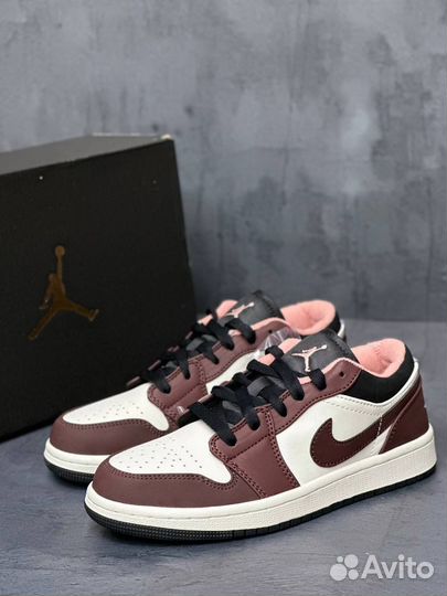 Nike air jordan 1 low