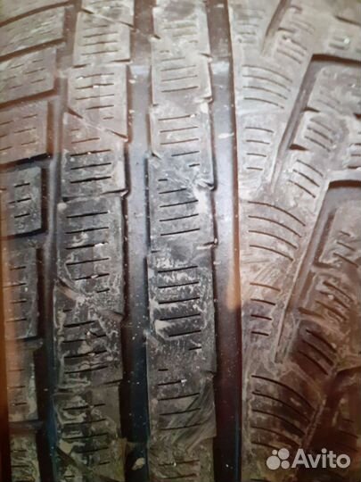 Pirelli Winter Sottozero 210 225/55 R17
