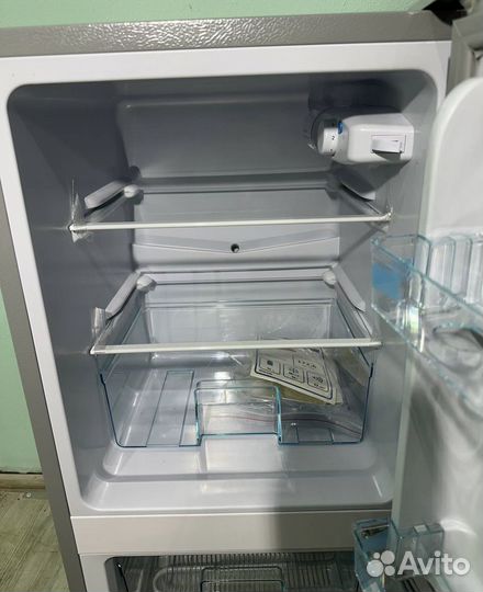 Холодильник новый мини