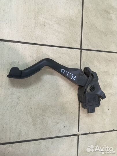 Педаль газа Citroen С2