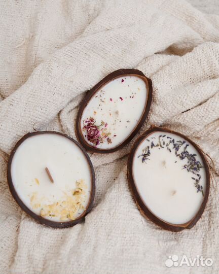 Свеча в кокосе