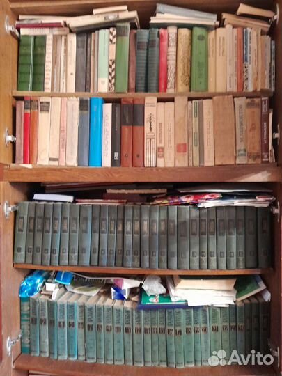 Книги. Более 1000 экз. Разные