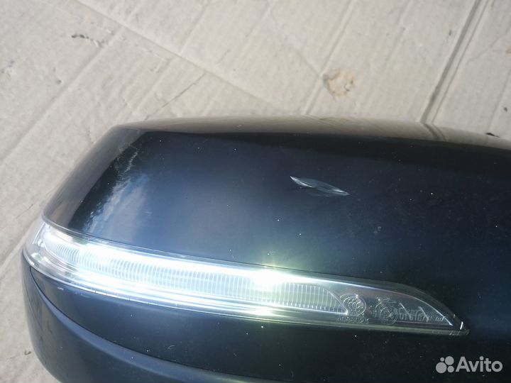 Зеркало правое Genesis G80