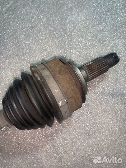 Привод передний левый Honda Civic 8 4D R18A АКПП